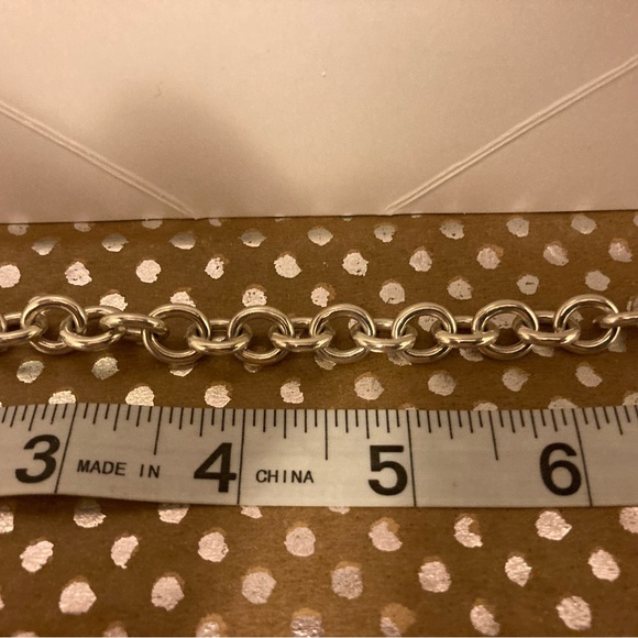 🌹9” Stunning Tiffany & Co Sterling Silver Heart Tag Charm Bracelet Size Large - Picture 4 of 9